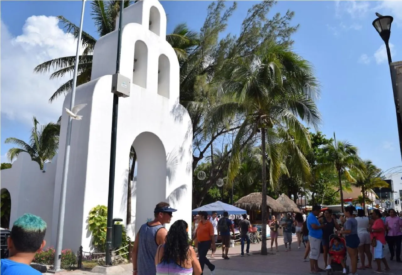 Guacamundo Beach Hostel 5Th. Ave プレヤデルカーメン