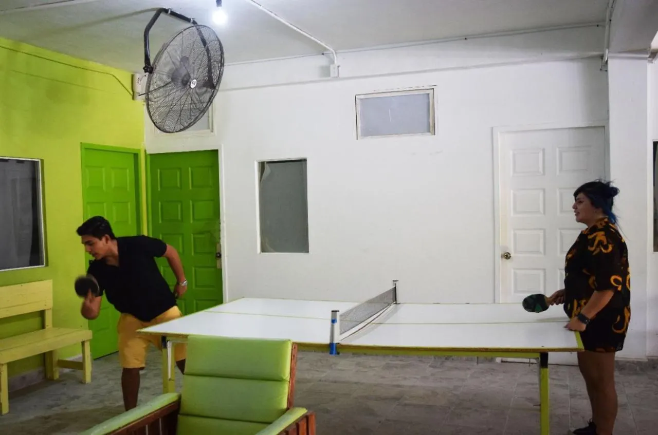 Guacamundo Beach Hostel 5Th. Ave Playa del Carmen 0*,